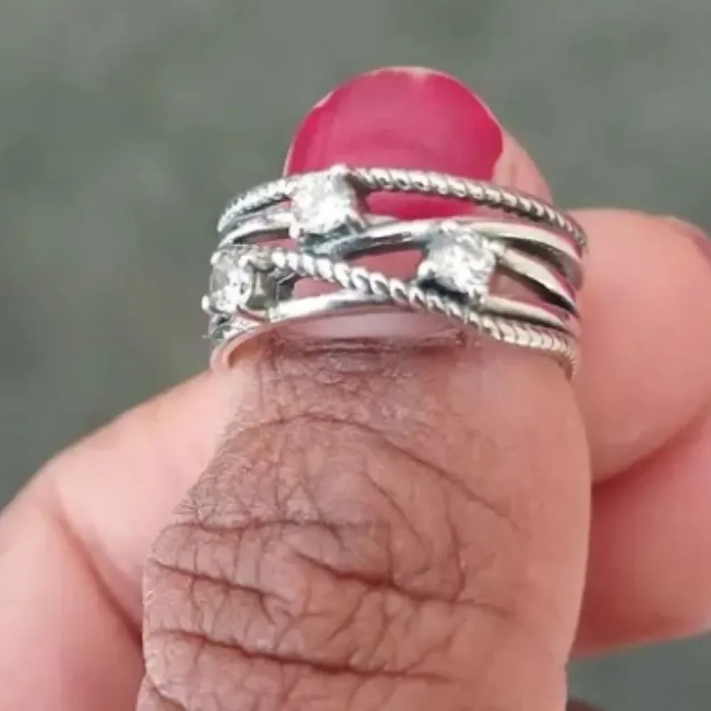 Women's Classic 925 Sterling silver ring sz 8